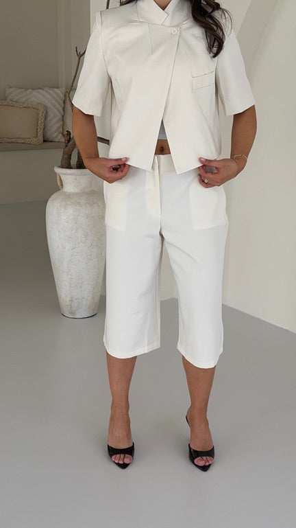 Capri Pak Ecru Pants